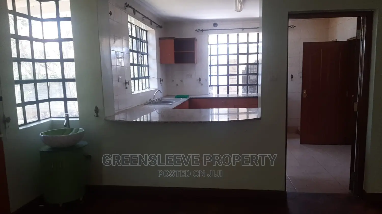 4bdrm Townhouse / Terrace in Fair Acres, Karen C for rent