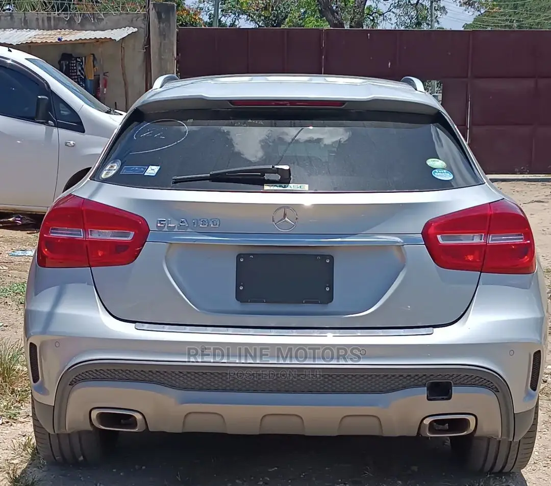 Mercedes-Benz GLA 250 2016 Silver