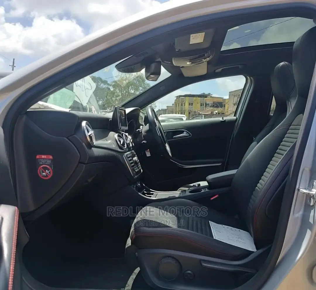 Mercedes-Benz GLA 250 2016 Silver