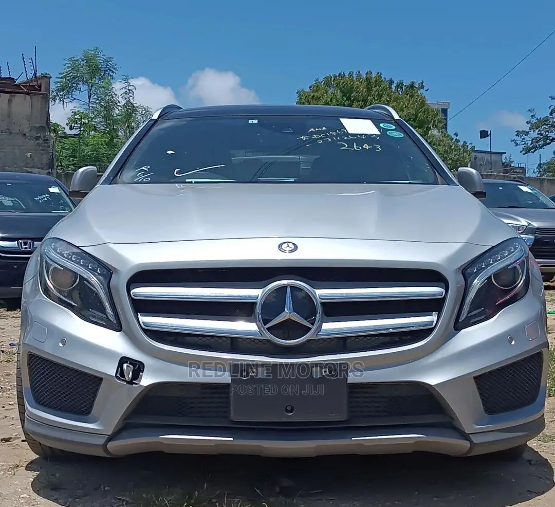 Mercedes-Benz GLA 250 2016 Silver