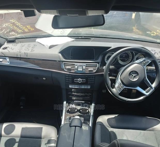 Mercedes-Benz E250 2016 Black - thumbnail 4