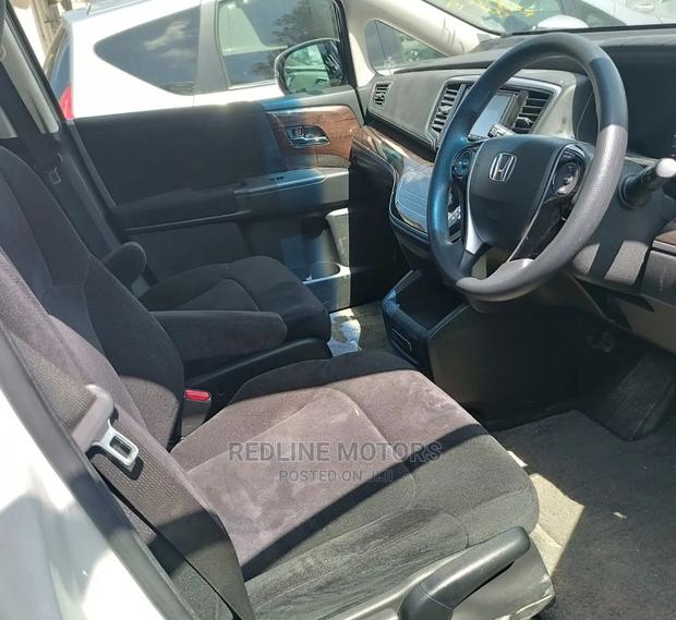 Honda Odyssey 2017 Pearl - thumbnail 2