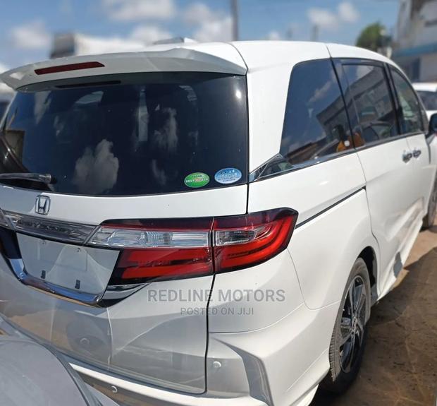 Honda Odyssey 2017 Pearl - thumbnail 3