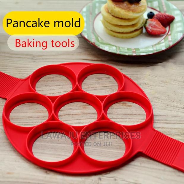 Pancake Flipper / Pancake Mold - thumbnail 2