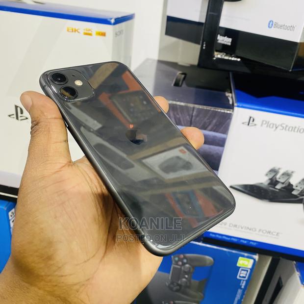 Apple iPhone 11 64 GB Black - thumbnail 2