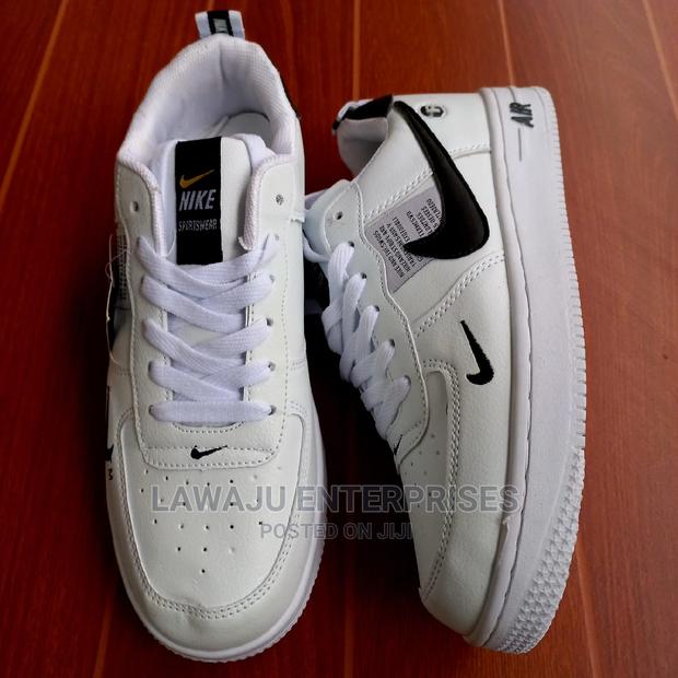 Nike Shoe - Size 40 - main view