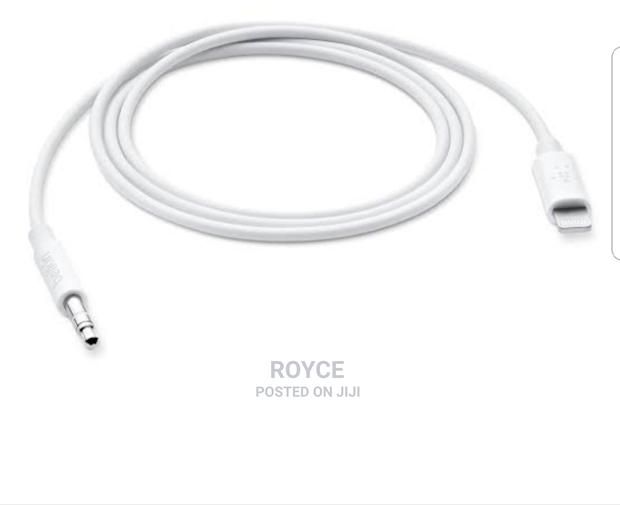 Lightning 3.5mm Audio Extension Cable - thumbnail 3