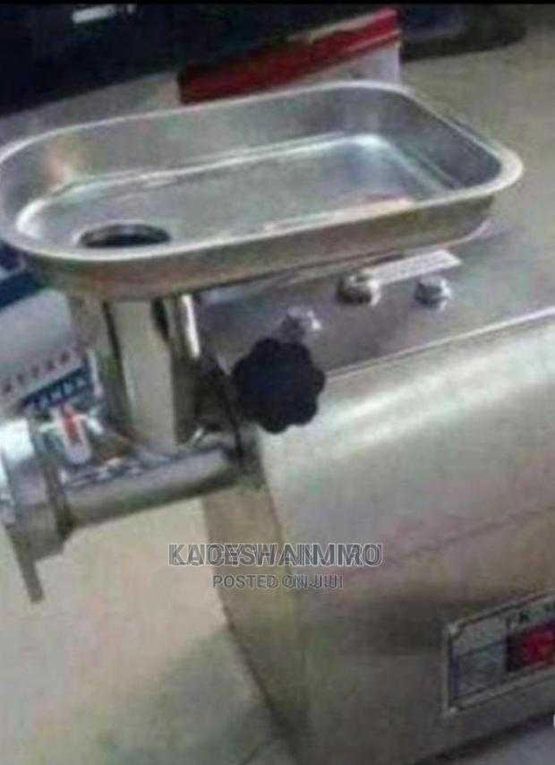 Heavy Duty M8 Meat Mincer - main view