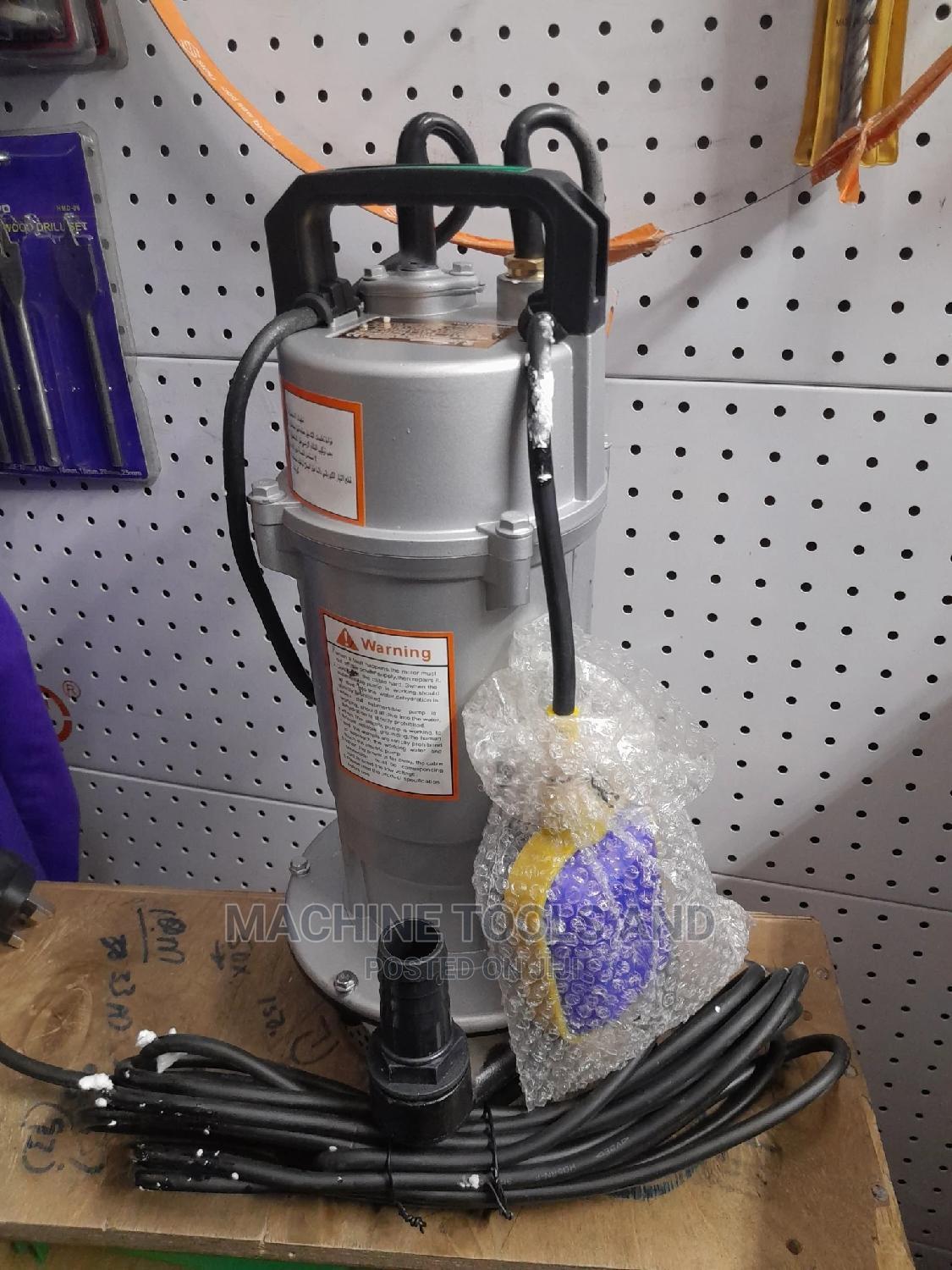 Max Polar 1 Hp Submersible Pump, 35 M Head in Nairobi Central Plumbing & Water Supply, Fixman