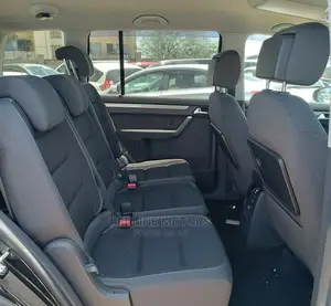Volkswagen Touran 2016 Black