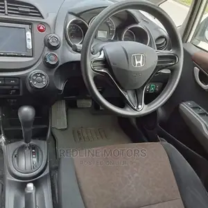 Honda Fit Shuttle 1.5 G 2WD 2016 Pearl