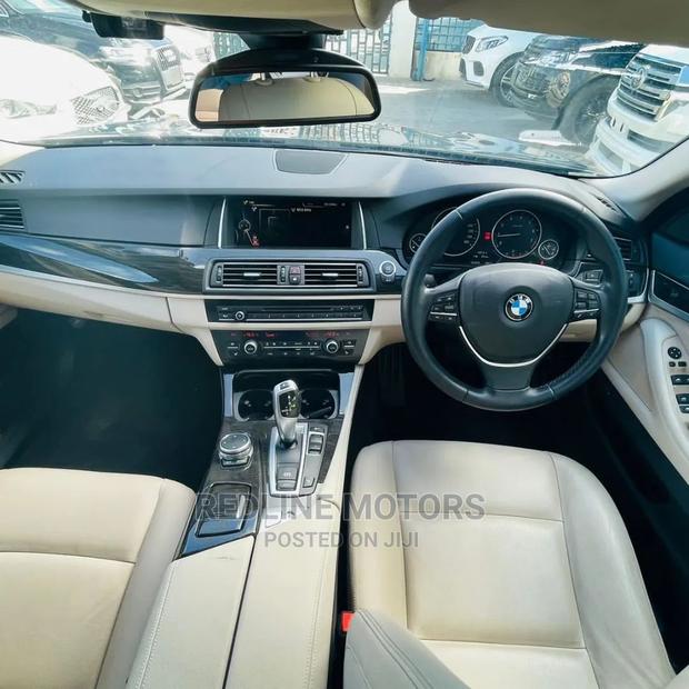 BMW 523i 2016 Black - thumbnail 4