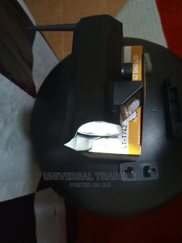 Solar Panel Sensor Light - thumbnail 2