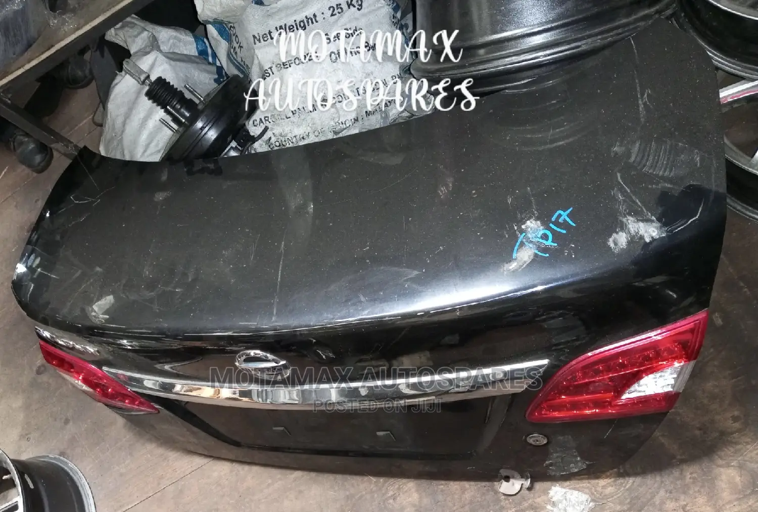 Nissan Sylphy TB17 Boot.