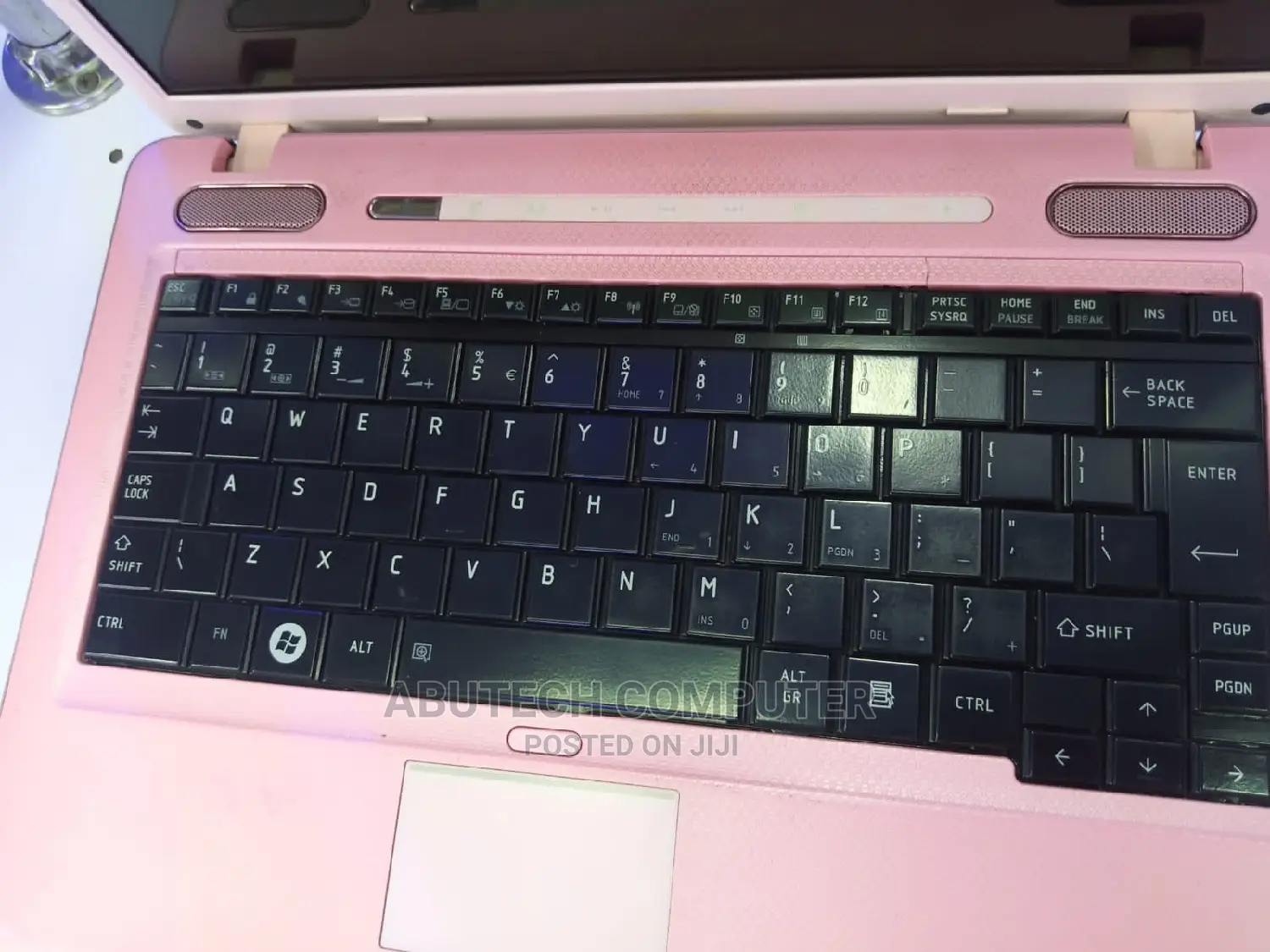 Laptop Toshiba Satellite C55 4GB Intel Pentium HDD 250GB