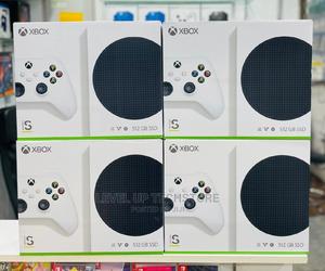 Xbox Series S 512gb Ssd Console System - Brand New - thumbnail 2