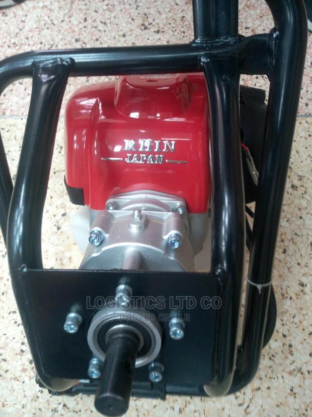 Earth Auger - thumbnail 2