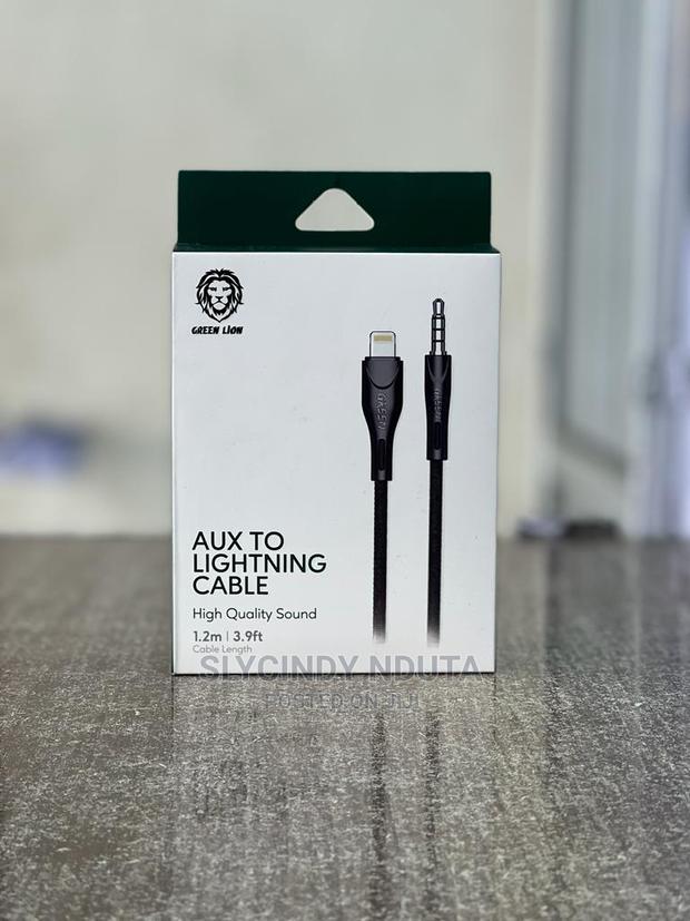 Green Lion AUX to Lightning Cable