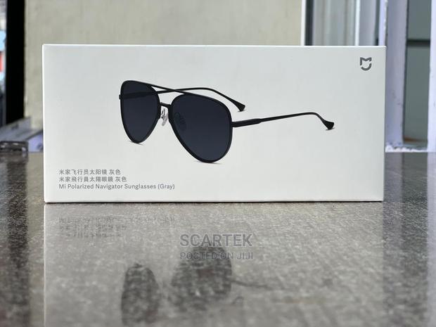 Mi Polarized Navigator Sunglasses - main view