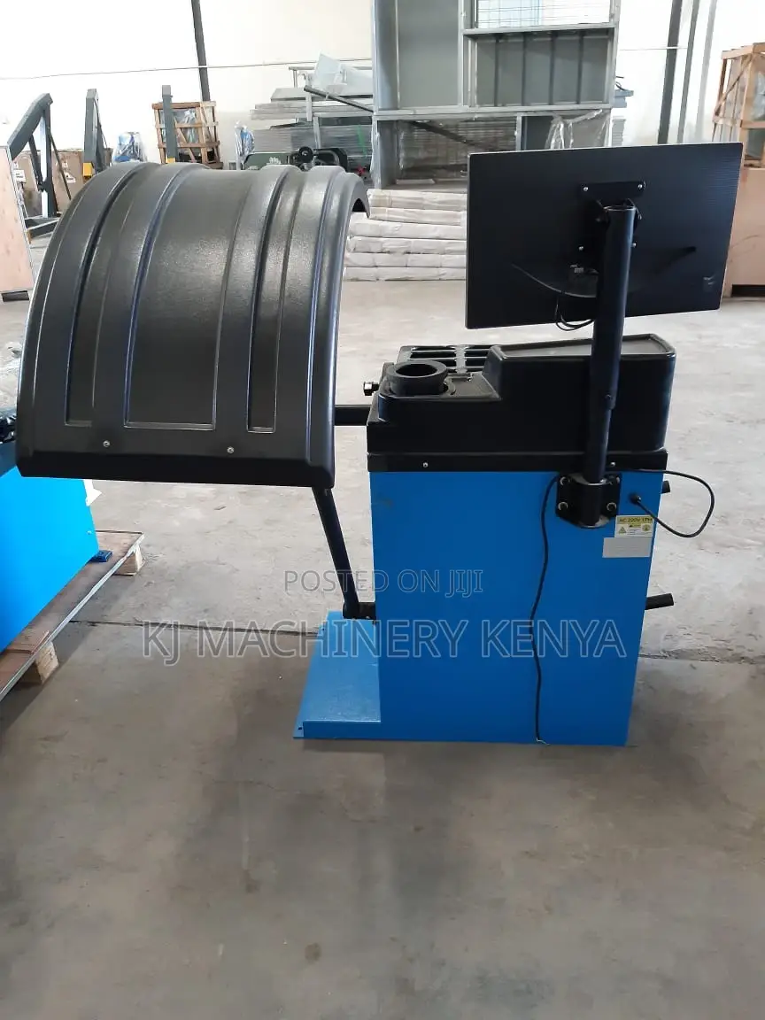 Italian Car Wheel Balancer - CB250P