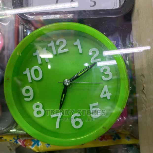 Quartz Digital Alarm Clock - thumbnail 2