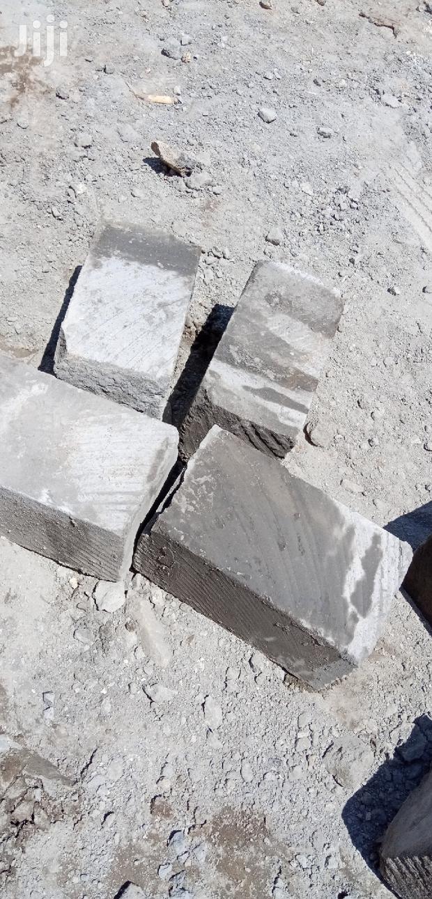 Machine Cut Stones - thumbnail 2