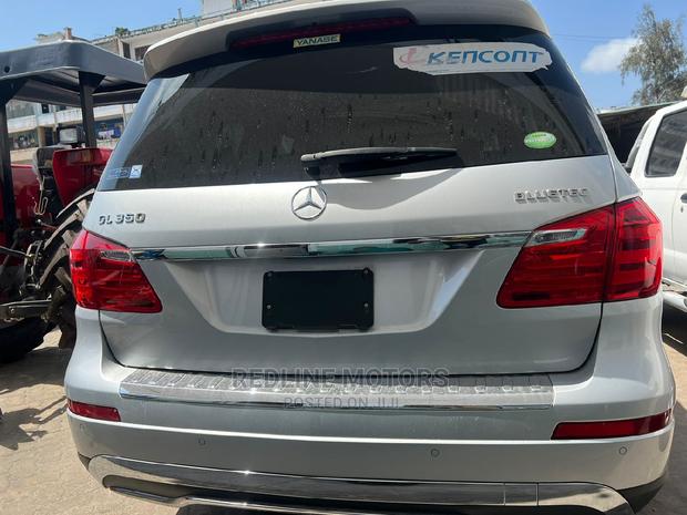 Mercedes-Benz GL-Class 350 BlueTEC 2016 Silver - thumbnail 3