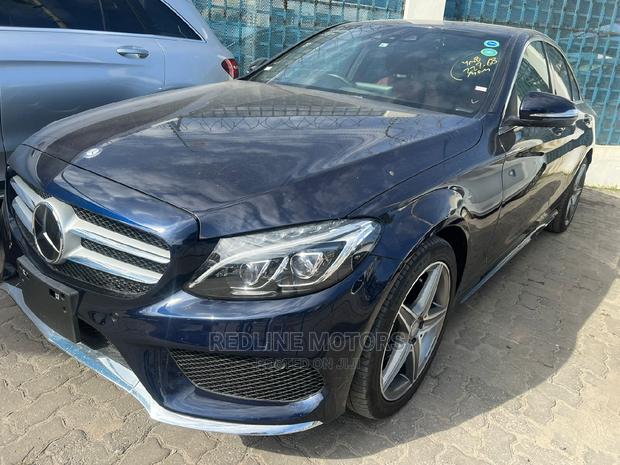 Mercedes-Benz C200 2017 Gray