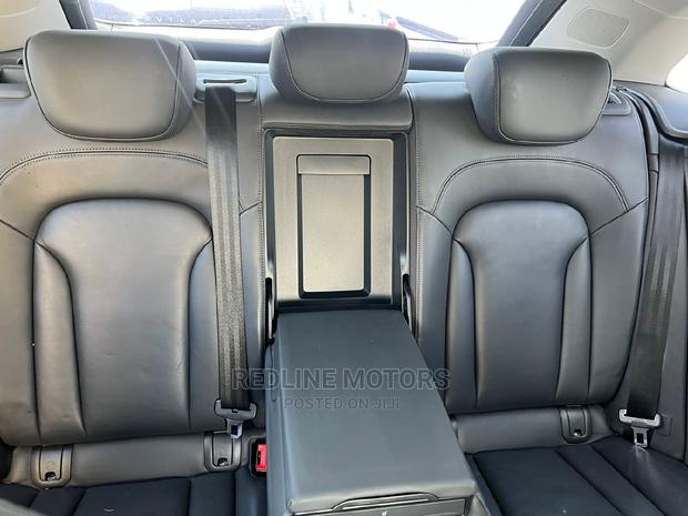 Audi Q3 2.0 TFSI 180hp 2016 Silver - thumbnail 4