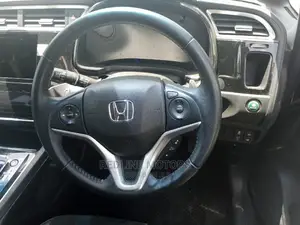 Honda Fit Shuttle 1.5 Hybrid 2WD 2016 Blue