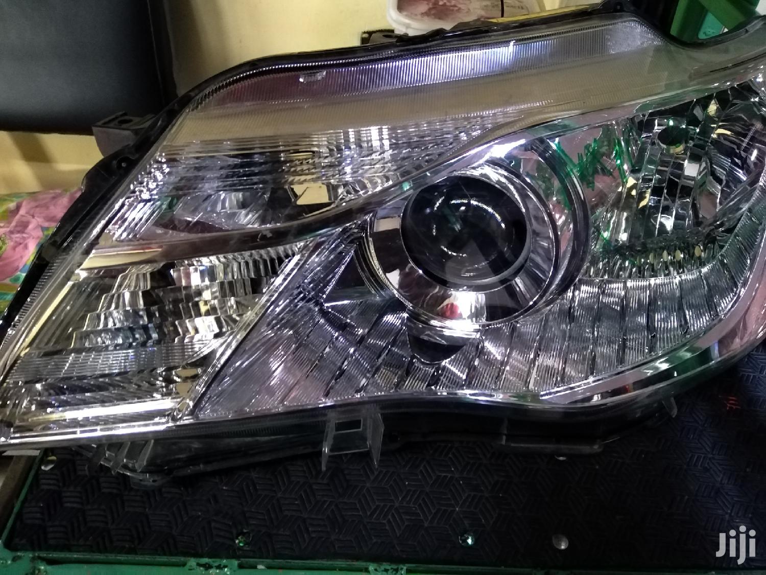 Toyota Fielder/Axio 2014 Xenon Headlight