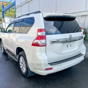Toyota Land Cruiser Prado 2.8 2017 Pearl
