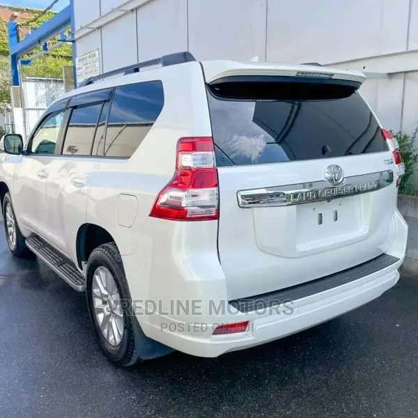 Toyota Land Cruiser Prado 2.8 2017 Pearl