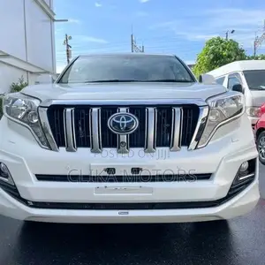 Toyota Land Cruiser Prado 2.8 2017 Pearl