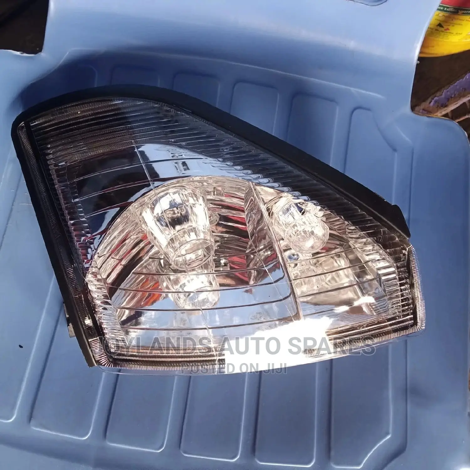 Corner Lamp Landcruiser Prado 02