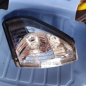 Corner Lamp Landcruiser Prado 02
