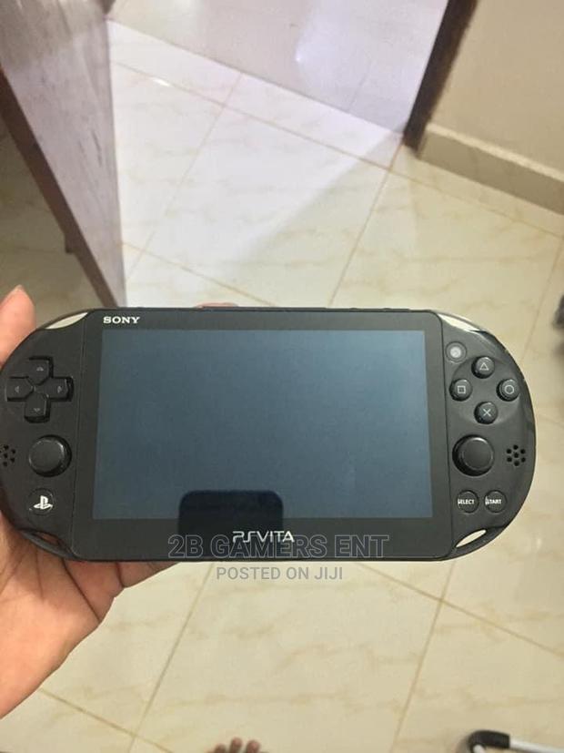 Psvita , 32gb , 10 Games - thumbnail 4