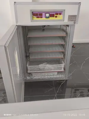Egg Incubator Machine