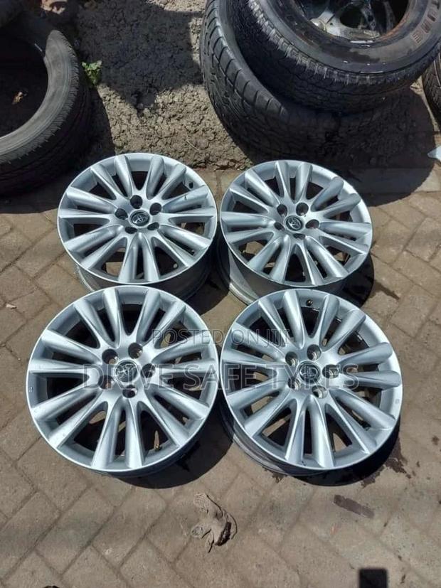 17 Inch Toyota Harrier Original Rims Set ( Japan)