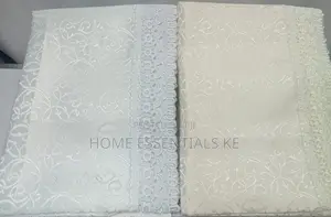 150*220cm Table Cloth Polyester Jacquard
Cream and White*