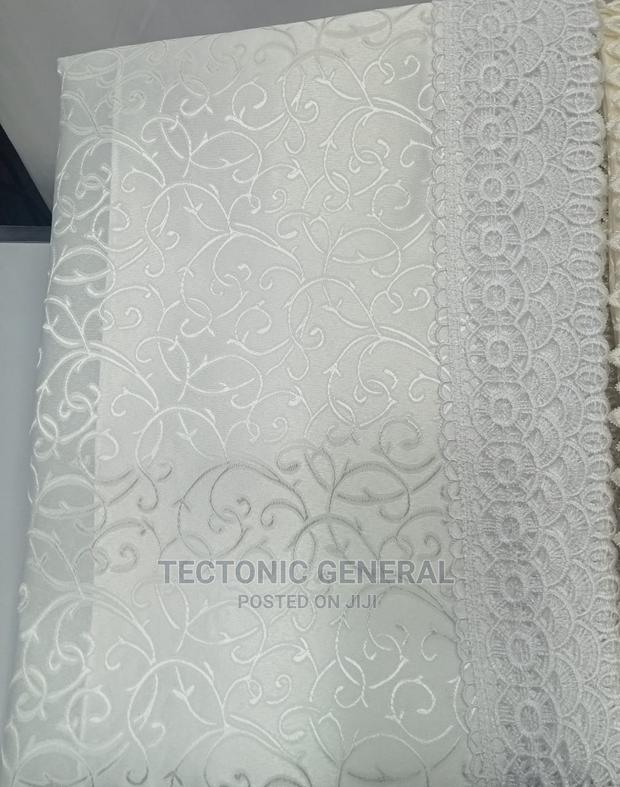 150*220cm Table Cloth Polyester Jacquard
Cream and White* - thumbnail 2