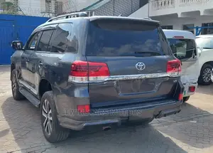 Toyota Land Cruiser 4.5 V8 DSL 2015 Gray