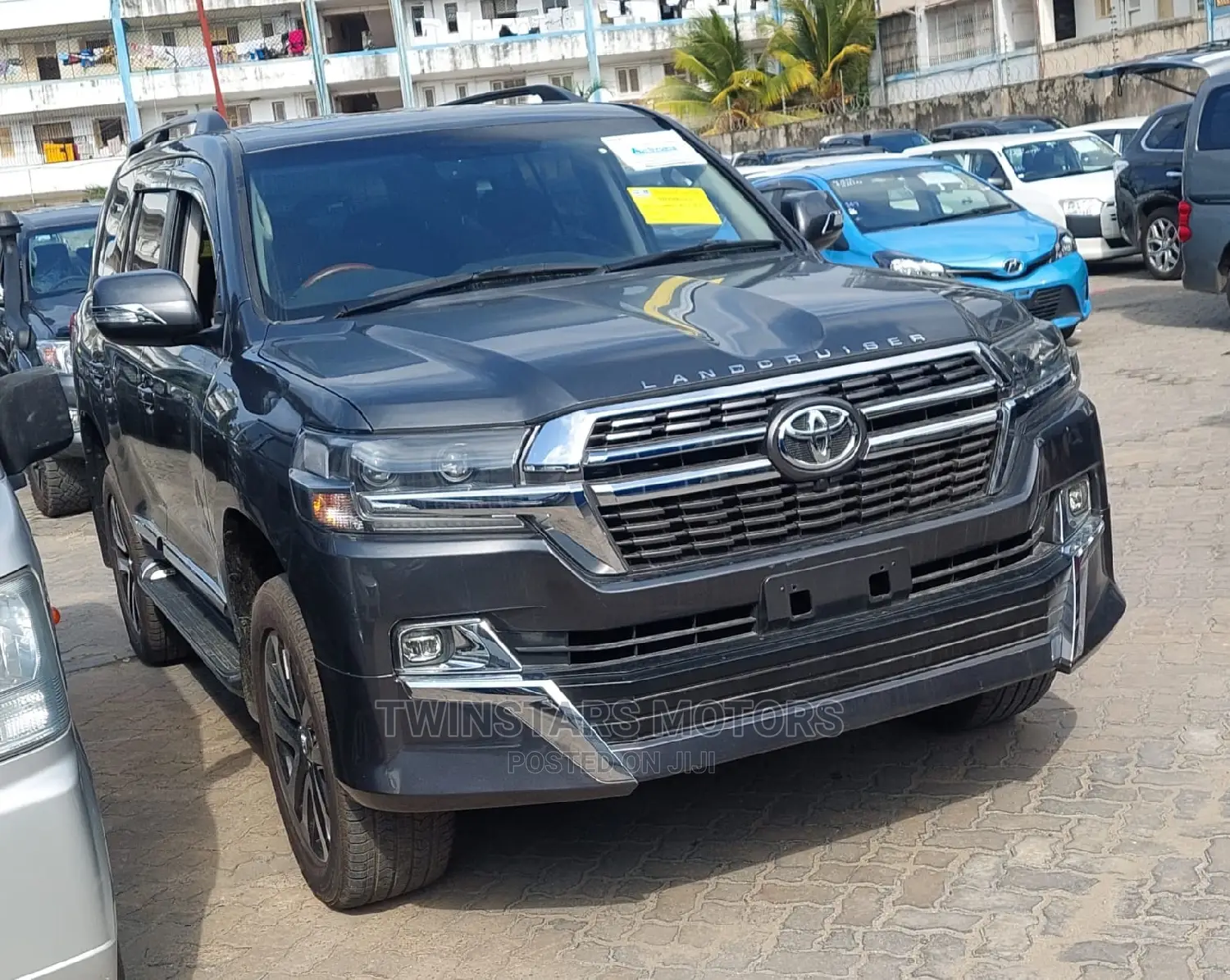 Toyota Land Cruiser 4.5 V8 DSL 2015 Gray