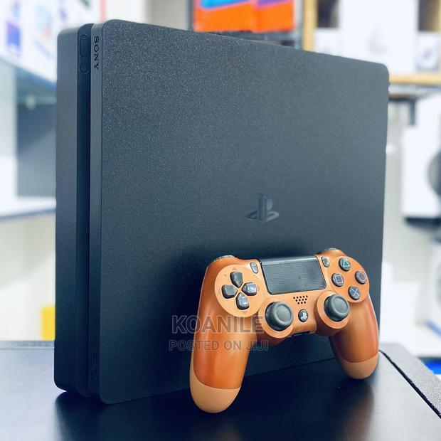 Playstation 4 Slim