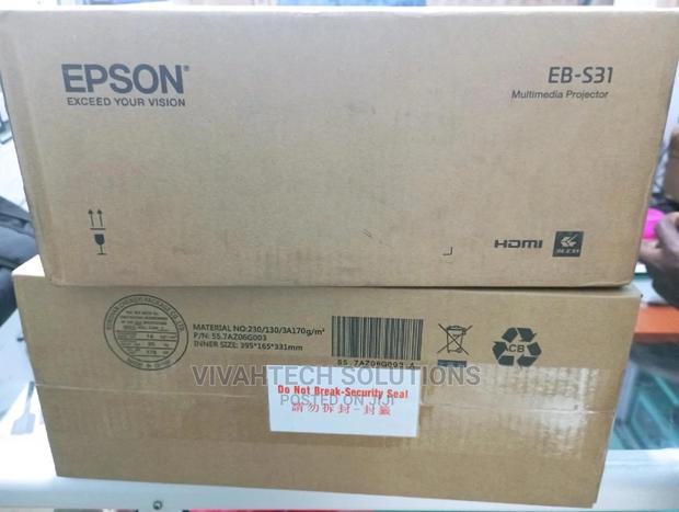 Epson EB-S31 Projector - thumbnail 3