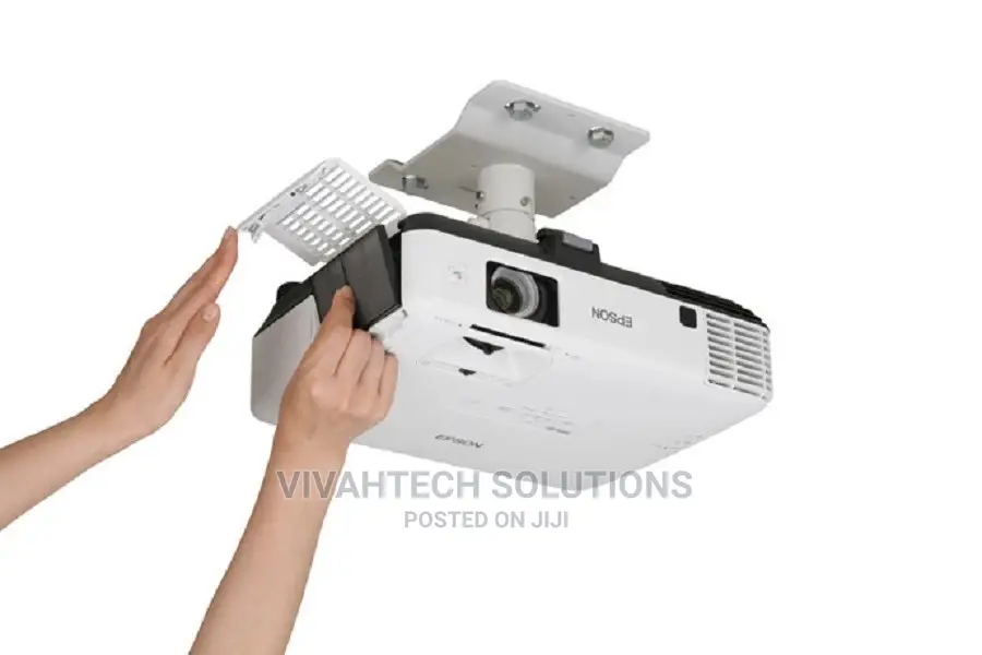 Epson EB-S31 Versatile Projector 3200 Lumens