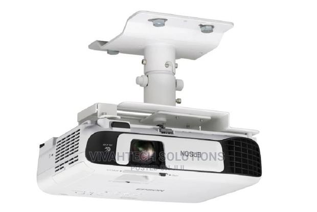 Epson EB-S31 Versatile Projector 3200 Lumens - main view