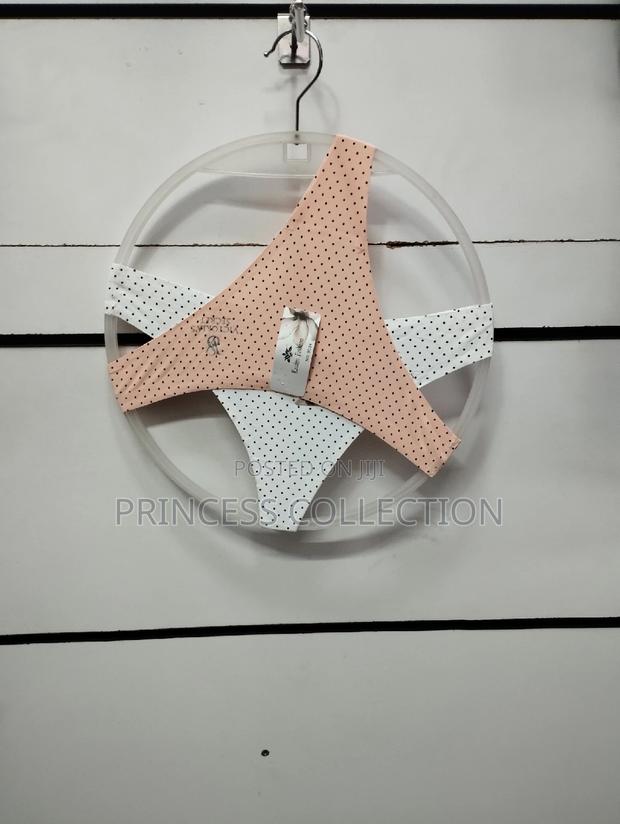 Women Seamless Thongs - thumbnail 4