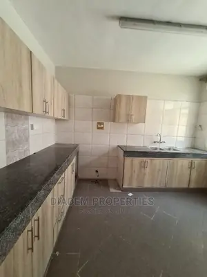 3bdrm Maisonette in State House for Rent