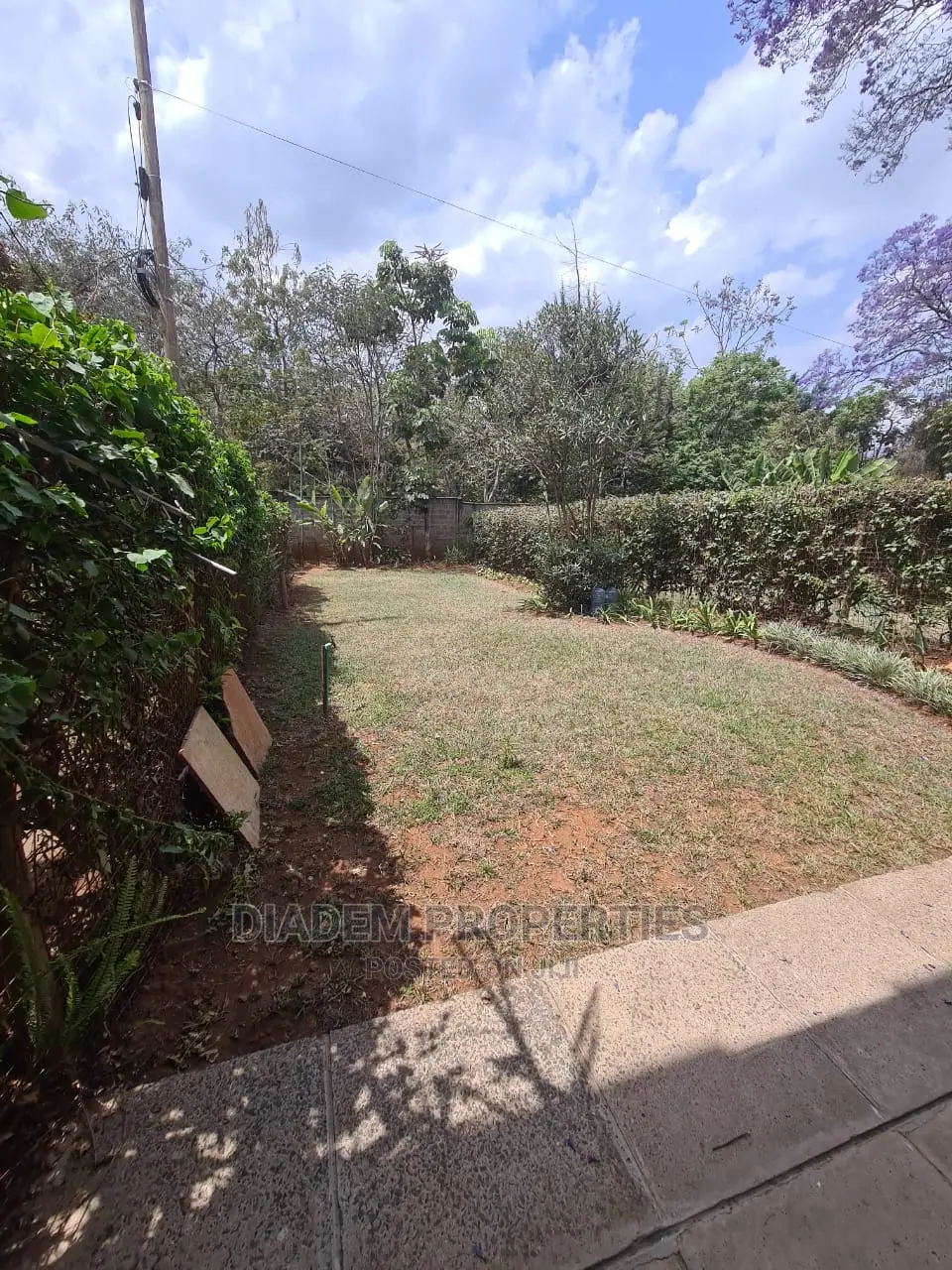 3bdrm Maisonette in State House for Rent